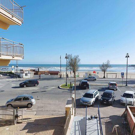 Sweet Home & Wellness Luxury Apartment Неттуно Экстерьер фото