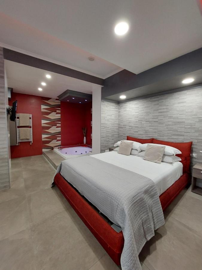 Sweet Home & Wellness Luxury Apartment Неттуно Экстерьер фото
